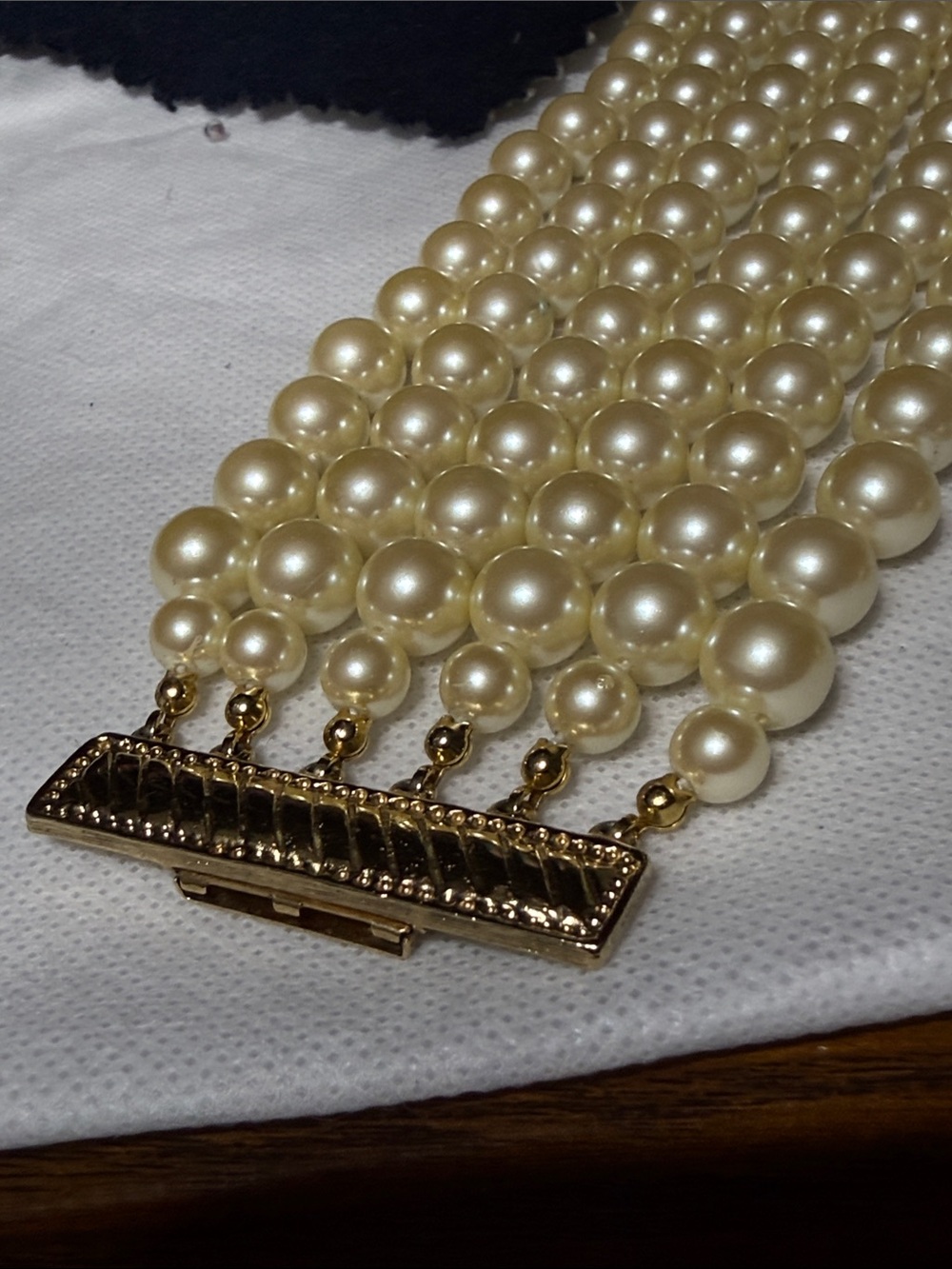 Carolee multi strand faux pear beaded bracelet 7 1/4” & screw back earrings - Picture 2 of 12